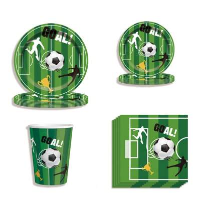 Zielony zestaw akcesoriów na imprezę w stylu piłki nożnej, zawiera papierowe talerzyki, papierowe kubki, papierowe serwetki, idealny na przyjęcie urodzinowe, przyjęcie świąteczne, spotkanie rodzinne,