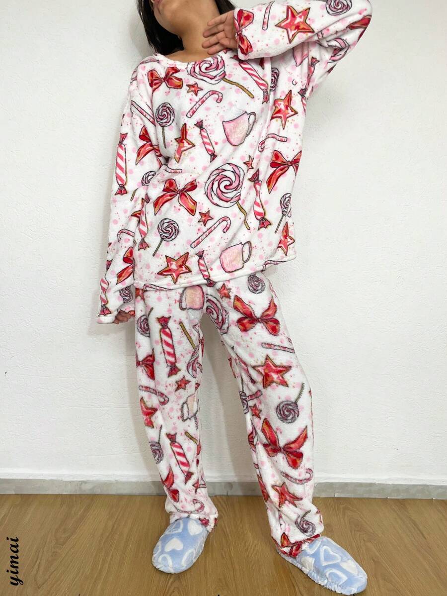 Pijama afelpada para niña con estampados juveniles, colores y estampados diferentes que te llegarán al azar. - Rojo y blanco - Ver 1