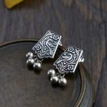 1 对复古凤凰花串珠流苏装饰耳环，时尚百搭，适合女性日常佩戴