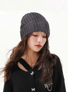 Bonnet tricoté classique rétro ample de couleur unie pour femmes, chapeau de ski épais et isolé pour l'hiver et l'automne