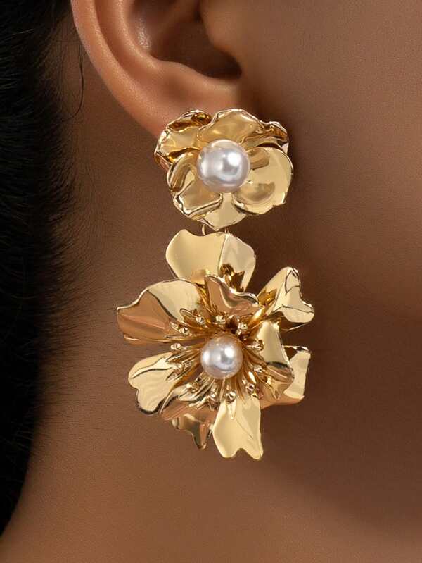 1 Pair Of Fashionable And Creative Vintage Flower Earrings Suitable For Daily Banquets Valentines,Mom,Mother,Mother's Day,Gift
