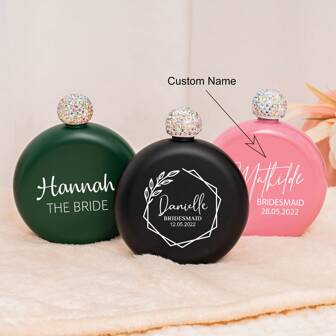 ขวดส่วนตัวสำหรับผู้หญิง, ขวดของแขกงานแต่ง, ของขวัญสำหรับเพื่อนเจ้าสาว, ของขวัญสำหรับงานปาร์ตี้อำลาโสด, การขอเป็นเพื่อนเจ้าสาว, ของขวัญงานแต่งงานปาร์ตี้ดอกไม้, พหุประโยชน์, ทนทาน, ใช้ซ้ำได้, ทำความสะอาดง่าย, กันเชื้อรา, ระบายอากาศได้, หรูหรา, น่ารัก, แฟชั่น, น่ารัก, คุณภาพสูง, นุ่ม, กำหนดเอง, ของที่มีเอกลักษณ์, ของขวัญอุดมคติสำหรับเขา, ของขวัญอุดมคติสำหรับเธอ, เธอ, แฟนหนุ่ม, แฟนสาว, พ่อ, แม่, ครอบครัว, เพื่อน, ลูกชาย, ลูกสาว, เด็ก, ครัว, ห้องรับประทานอาหาร, ห้องนอน, สำนักงาน, ห้องนั่งเล่น, บ้าน, ห้องชา, สำหรับครบรอบ, สำหรับการจบการศึกษา, สำหรับงานแต่งงาน