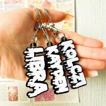 1pc Custom Acrylic Keychains With Name, Solid Black Backpack Charm, Halloween Spirit Gift, DIY Letter Acrylic Name Tag Keychain Personalized