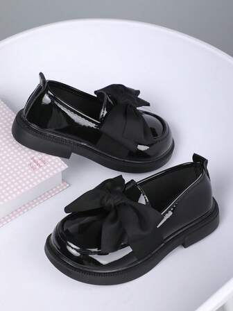 女童黑色皮鞋公主鞋英伦风平底鞋适合上学、舞蹈表演、四季皆宜