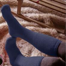 Heat Holders 2 Pack Mens Extra Long Knee High Ski Socks (Navy) - Fast Shipping And Quick Delivery - Blue - View 2