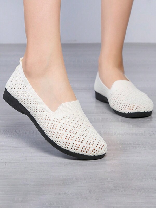 Women's Breathable Black Beijing Cloth Shoes, Summer Slip-On Mesh Shoes, Lightweight, Non-Slip, Casual And Fashionable