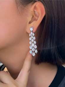 1pair Luxury Sparkling Oval Cubic Zirconia Long Dangle Drop Wedding Bridal Party Non-Piercing Clip-On Earrings