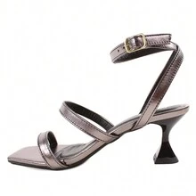 Dravanna Low Heel Strappy Cup Sandal - 灰色 - 查看 2