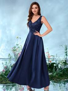 MIUSOL Váy dự tiệc sang trọng bằng vải satin cổ chữ V sâu, ren hoa, không tay, dáng chữ A, váy dự tiệc sang trọng, dự tiệc tốt nghiệp, tiệc tối - Màu xanh hải quân - Xem 4