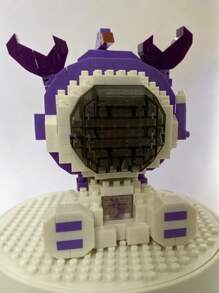 一套夜光星座主题积木套装，以宇航员为主题，装在一个彩色盒子里。该套装包括可在室内组装成小巧可爱的装饰品的微型积木。非常适合作为礼物赠送，也可作为卡通玩具收藏家的时尚配饰。（部分零件颜色随机）房间装饰 - 彩色 - 查看 15