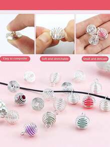 10件螺旋珠笼吊坠，不锈钢材质，您可以将水晶、火山珠、毛线球等珠子放入珠笼中，制作成项链、手链、耳环和其他精美的工艺品。DIY珠宝的最佳选择。这些螺旋珠笼吊坠可放置水晶和珠子，适合制作项链、手链、吊坠、钥匙链、钥匙圈、毛衣链、脚链、手机装饰配件、汽车吊坠和其他螺旋珠圆形吊坠工艺品。 - 彈簧掛件 - 查看 7