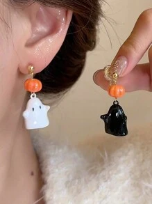 1pair Ceramic Black & White Ghost Cute & Funny Earrings For Women. Both Clip-On And Post Styles Available, Suitable For Holiday Wear - Funny - View 3