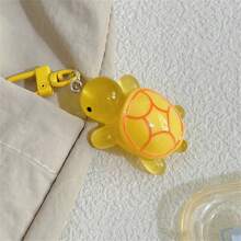 1 pièce Porte-clés lumineux et coloré en forme de tortue de mer, pendentif de sac pour amis et couples, accessoires de voiture, breloque de sac, accessoires de sac avec porte-badge, idées de cadeaux de Noël gothiques mignons Y2K pour l'école