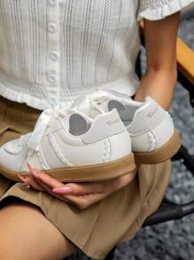 TUOPIN 复古德国运动鞋芭蕾风格舒适平底一脚蹬运动鞋，女士休闲银色系带运动鞋