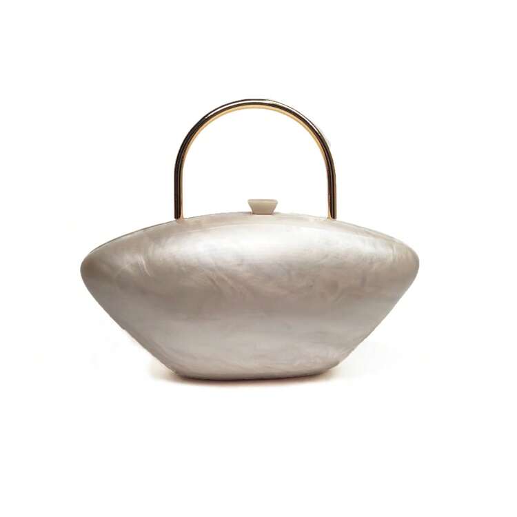 Bolso de noche con forma de almeja y color perlado, de acrílico minimalista y lindo, con pequeña correa dorada para mujer, perfecto para regalos de bodas, fiestas y graduaciones - Beis - Añade 6