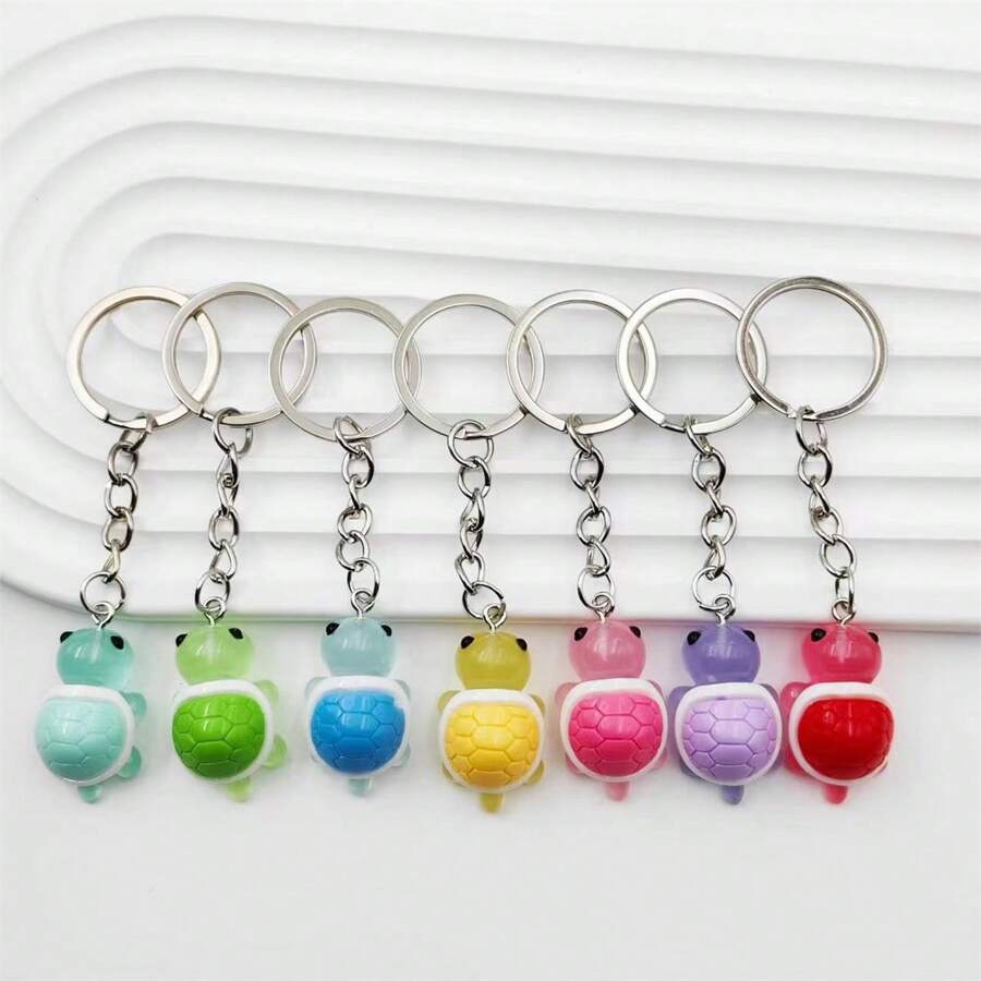 1 pièce Mignon tortue colorée avec petit cadeau lumineux pour garçons et filles. Accessoire de sac, porte-clés, sac à dos pour l'école, Halloween, Fête des enseignants, porte-badge avec support pour voiture, accessoires de Noël