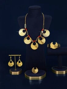 A Set Of Women's Accessories Including Necklace, Bracelet, Ring, Earrings In Gold-Color Copper Alloy With, European And American, Simple, Sweet, Exaggerated, Fashionable, High-End, Retro Styles, Suitable For Outings, Casual Meetings, Daily Dating, Christmas And Other Festivals, Gifts For Girlfriends, Parents. - Gold - View 4