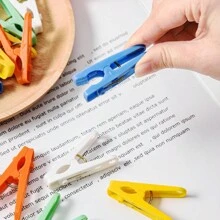 Clothes Pegs & Storage - 100pcs - View 2