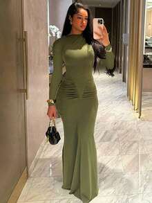 Solid Color Elegant Dress, Women's Classic Minimalist Long Sleeve Round Neck Fitted Pleated Robe, 2024 New Party Gown - Green - View 4