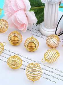 10件螺旋珠笼吊坠，不锈钢材质，您可以将水晶、火山珠、毛线球等珠子放入珠笼中，制作成项链、手链、耳环和其他精美的工艺品。DIY珠宝的最佳选择。这些螺旋珠笼吊坠可放置水晶和珠子，适合制作项链、手链、吊坠、钥匙链、钥匙圈、毛衣链、脚链、手机装饰配件、汽车吊坠和其他螺旋珠圆形吊坠工艺品。 - 彈簧掛件 - 查看 6