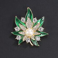 1pc Fashion Women Maple Leaf Brooch Alloy Rhinestone Faux Pearl Pin For Coat, Scarf, Suit, Party, Gift - Green - View 2