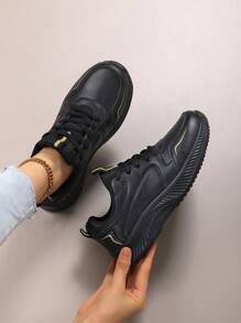 Zapatillas casuales para mujer en negro y dorado, zapatos deportivos ligeros y amortiguadores, zapatillas gruesas versátiles para primavera/otoño. Zapatos deportivos de cuero negro y dorado para mujer, suela blanda y cómoda para mamá, zapatos casuales ligeros y transpirables para el trabajo. Nuevas zapatillas de cuero negro y dorado para mujer, zapatos casuales con plataforma, zapatos deportivos ligeros y versátiles para estudiantes - Negro - Ver 8