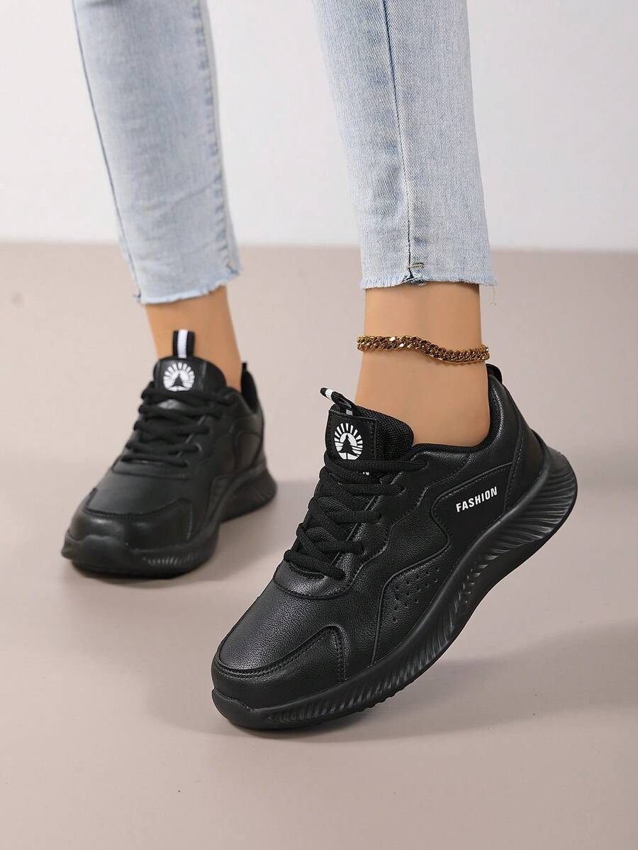 新款秋冬女士时尚舒适超轻透气休闲运动鞋防滑耐磨高弹减震柔软跑步鞋皮革亮片字母拼接百搭时尚潮流运动鞋圆头前系带黑色防水防污简约时尚女士户外运动鞋校园风格百搭休闲鞋男女通用超轻软底厨房/工作鞋 - 黑與白 - 查看 1