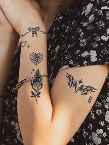 Temporäre Schmetterling-, Herz-, Rose-Tattoo-Aufkleber, minimalistisches kreatives Design, 1-2 Wochen wasserfest, natürliche Pflanzenzutaten, geeignet für Finger, Ohr, Schulter, Hals, Schlüsselbein, Y2K Musikfestival, Valentinstag, Karneval, DIY Party Geschenk - Blau - Übersicht 4