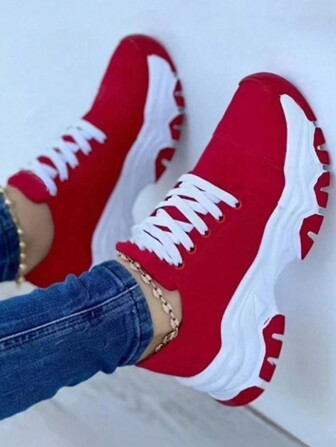 Ladies New Spring And Autumn Large Size Shoes Flat Bottom Leisure Breathable Strap Design Sports Shoes Non-Slip Casual Sports Shoes