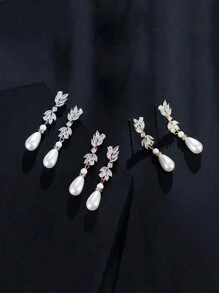2只精美仿珍珠和立方氧化锆新娘伴娘耳环，不褪色婚礼首饰。情人节配饰 - 白色 - 查看 3