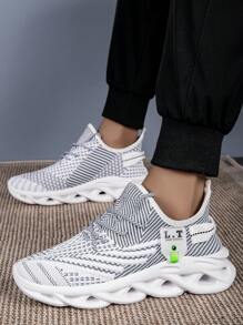 Men's Lightweight Rebound Non-Slip Running Shoes, Breathable Knit Casual Sports Shoes, Plus Size Road Running Shoes, Striped Lace-Up Vamp Design Wear-Resistant MD Outsole, Campus All Season, Lightweight Comfortable Shock-Absorbing Sports Shoes - 白色 - 查看 4