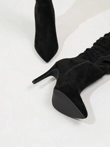 时尚搭配毛衣，女士过膝长靴细跟加大码仿麂皮侧拉链长筒靴适合秋冬季 - 黑色 - 查看 7