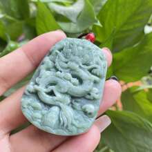 1 pezzo Ciondolo in Giada Verde Naturale a Forma di Drago, Drago Custode in Giada, Collana Custode della Pace, Interamente Intagliato a Mano, Ciondolo in Gemma Naturale, Collana in Quarzo Cristallino, Collana per Coppie, Regalo per Lei, Adatto come Regalo per Feste e Ricorrenze, Regalo in Quarzo Cristallino - Drago A - Visualizzare 8