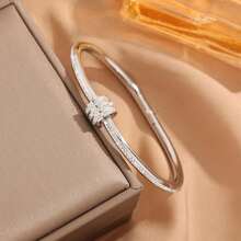 Pulseira Explosão transfronteiriça de  cheia de diamantes, mulheres de cintura pequena, pulseiras de joias de mão de aço de titânio de alta qualidade, fábrica de joias de nicho de luxo leve