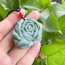 1pc natuurlijke groene jade roos hanger, jade bloem hanger, Guardian Peace ketting, allemaal met de hand gesneden, natuurlijke edelsteen hanger, kwartskristal ketting, paar ketting, cadeau voor haar, geschikt voor vakantiefeestcadeaus, kwartskristal geschenken