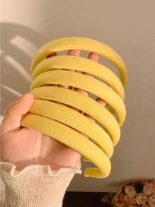 1 pieza Diadema delgada de color crema con diseño minimalista de pollito amarillo, accesorio de cabello versátil