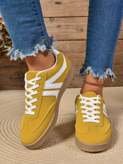 Vintage Classic Unisex Casual Sneakers New Round Toe Lace-Up Skateboard Shoes