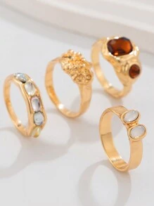 4 件装金属光泽几何红白仿宝石戒指套装