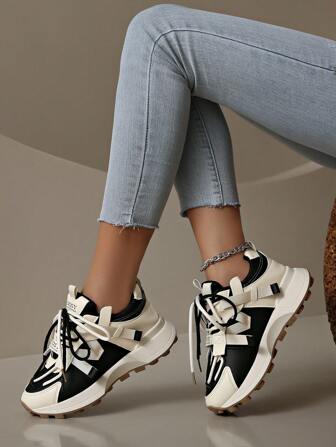 2024 New Women's Sports Shoes Thick-Soled Chunky Sneakers, Spring/Summer, Height-Increasing, Black & White, Breathable Mesh & Patchwork