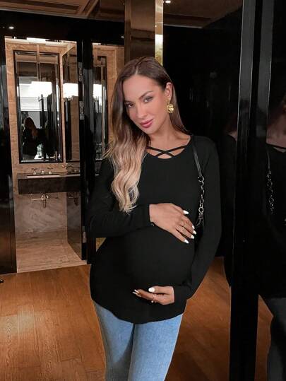 Maternity Solid Ribbed Knit Tee