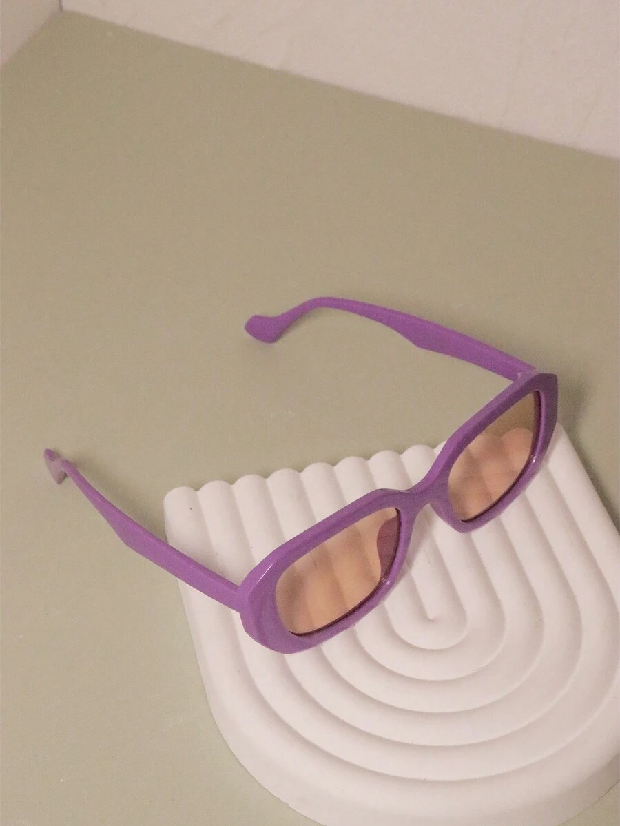 زجاج نظارة كلاسيكي صغير مربع الشكل قطعة واحدة، تصميم شخصي متعدد الاستخدامات مناسب للسفر