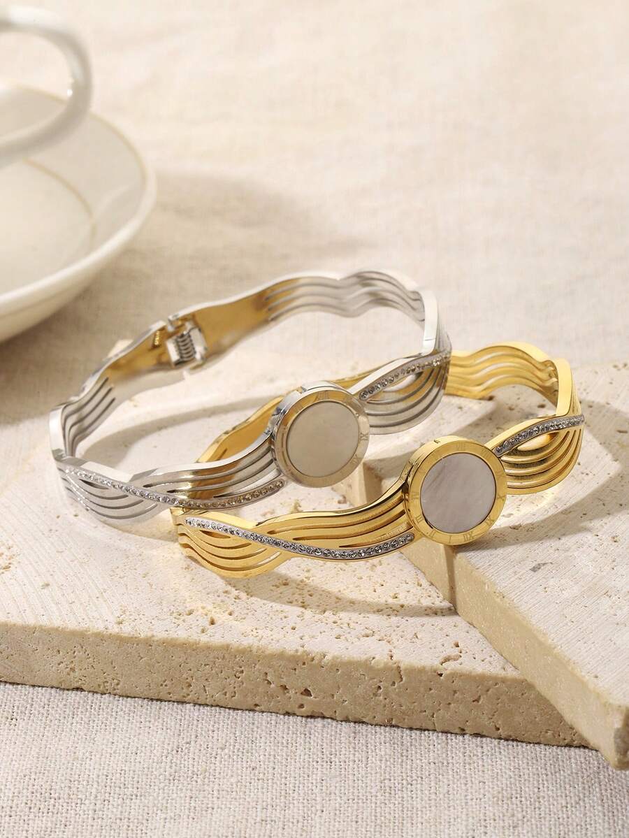 1 chiếc vòng tay tròn bằng thép titan mạ vàng 18K phong cách Châu Âu & Mỹ thời trang với số La Mã đính kim cương, thích hợp cho đám cưới, ngày lễ tình nhân, hẹn hò, họp hành, tiệc tùng & đeo hàng ngày cho phụ nữ - Vòng tay số la mã - Xem 1