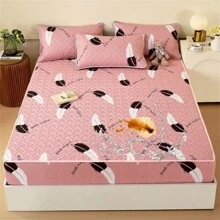 A Printed Quilted Waterproof Fitted Sheet With Clip, Stain Resistant Bed Cover, Waterproof Mattress Protective Cover, Fitted Sheet - Feather - View 1