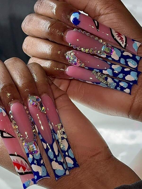 24 piezas de nuevas puntas de uñas en forma de ataúd extra largas decoradas con rhinestones de multicolor, estilo de manicura francesa, incluye 1 lima de uñas y 1 juego de uñas con esmalte de gel para aplicar