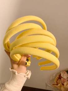 1 pieza Diadema delgada de color crema con diseño minimalista de pollito amarillo, accesorio de cabello versátil