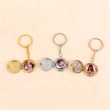 Llavero con colgante de foto redondo personalizado, llavero con medallón personalizable para foto y texto, llavero con colgante de foto redondo como regalo para mujeres y hombres, duradero, colorido, lindo, adorable, divertido, kawaii, estilo Y2K, elegante, unisex, casual, personalizado, único, regalo ideal para él, regalo ideal para ella, pareja, familia, amigos