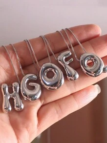 MECYLIFE 1 件女士不对称粗 3D 字母吊坠项链配不锈钢蛇链 - 銀色光面字母+盒仔鏈 - 查看 3