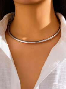 1 Stück europäische und amerikanische einfache Kupferrohr Metall Choker Halskette für Frauen, importierter Schmuck