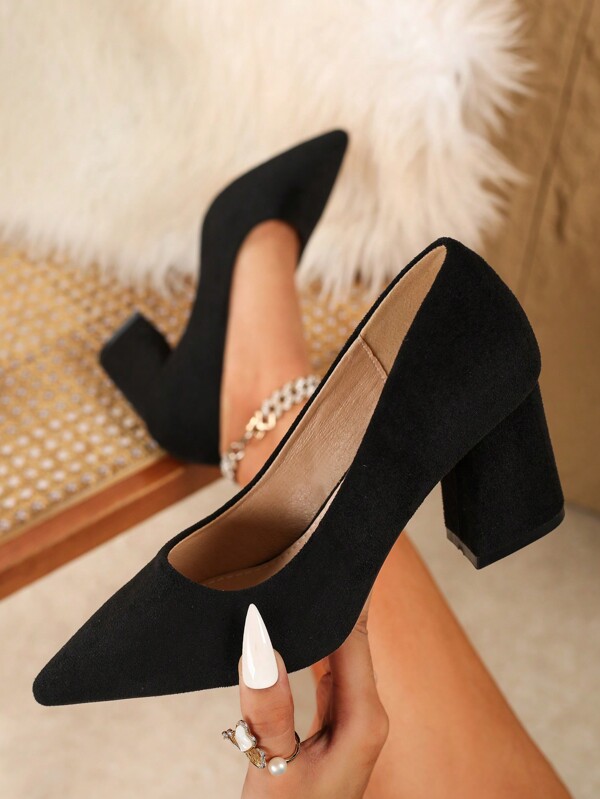 أحذية نسائية ذات كعب سميك للحفلات والزفاف مقاس كبير، موضة شتاء 2024 جديدة من الجلد الأحمر الأنيق