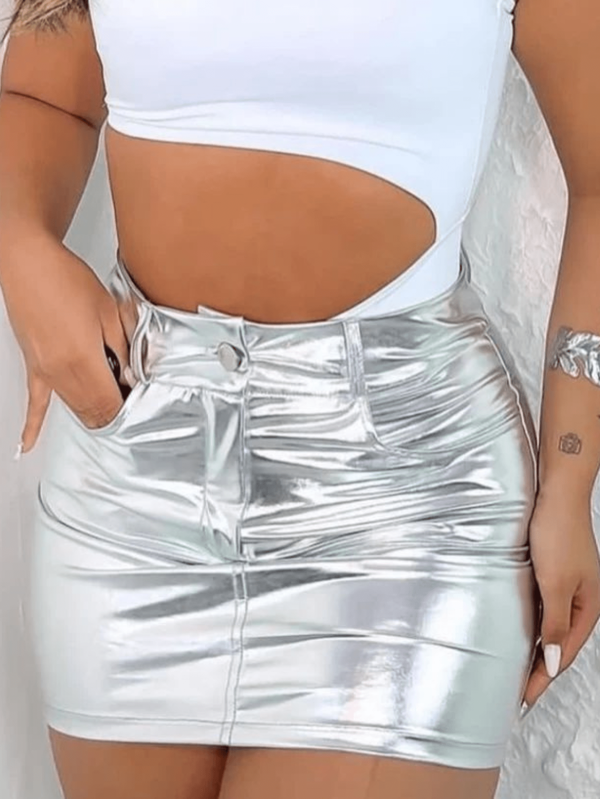 Saia Feminina Metalizada Prata com Zíper e Botão Moda Casual Blogueira